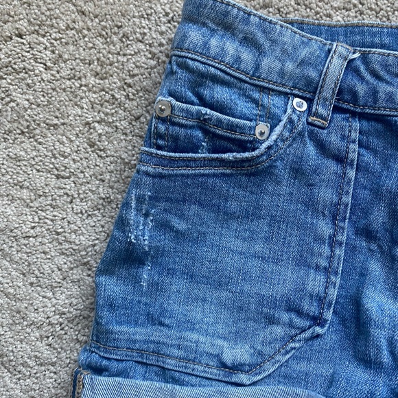 BDG size 25 Jean shorts - Picture 3 of 4
